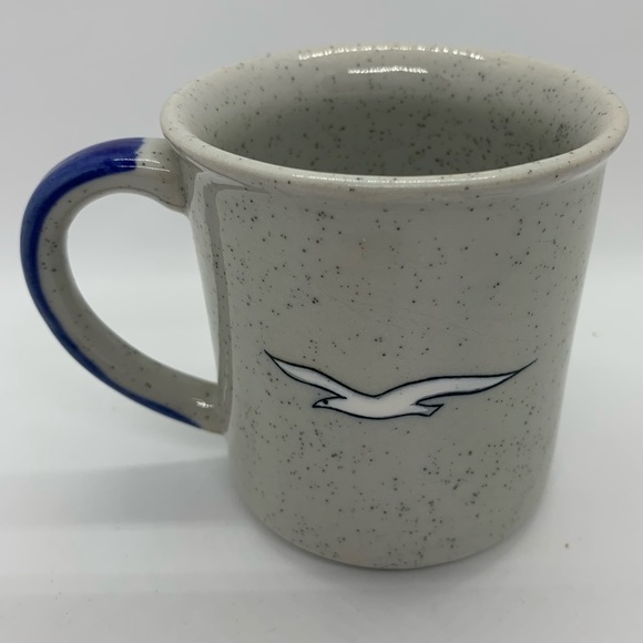 Sea World Coffee Mugs. Lot of 2 - Picture 5 of 7
